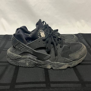 Preowned Nike Men's Air Huarache Run Triple Black Running Shoes, Size 9